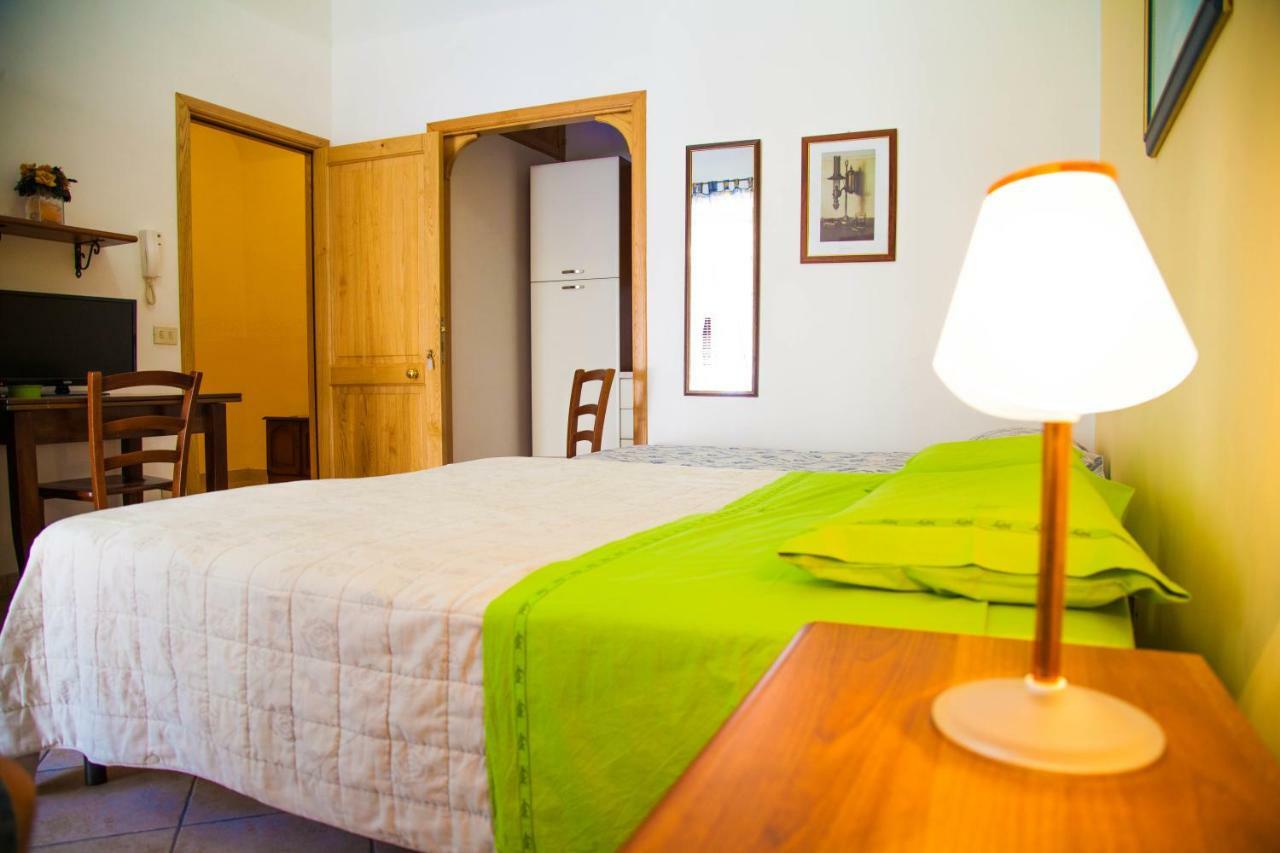 Bed & Breakfast Il Castellino Santo Stefano di Camastra Dış mekan fotoğraf
